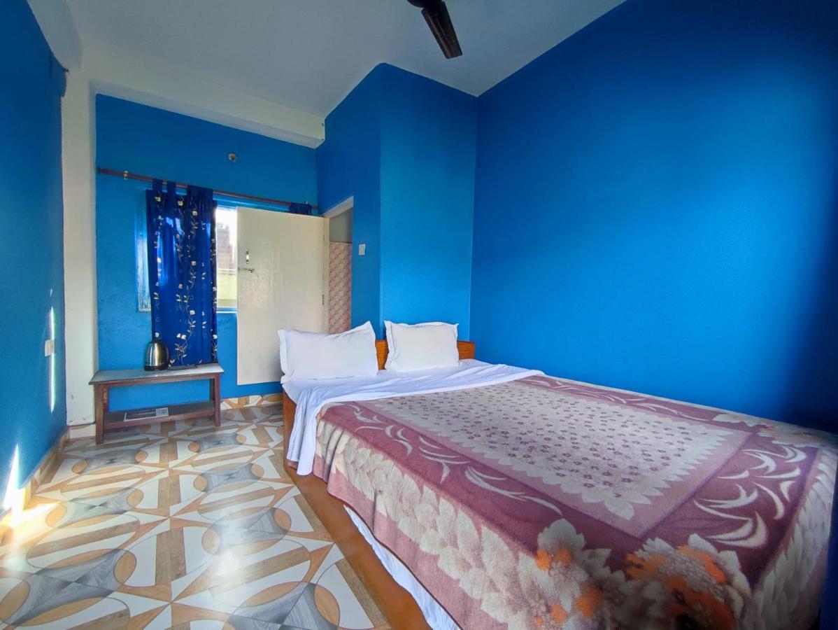 Tranquil Water Guest House Pokhara Extérieur photo
