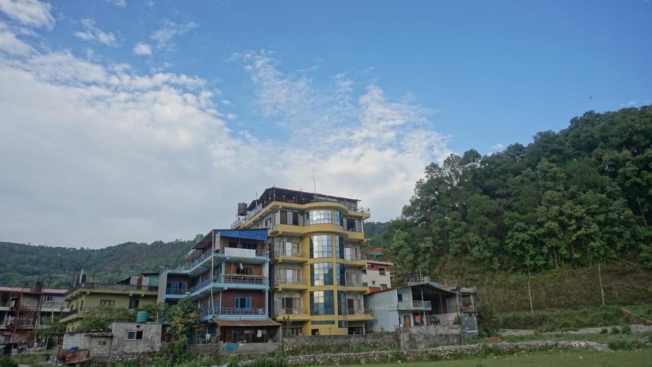 Tranquil Water Guest House Pokhara Extérieur photo