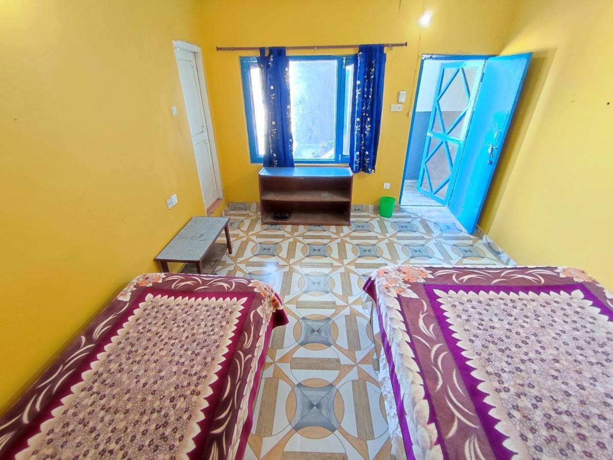 Tranquil Water Guest House Pokhara Extérieur photo