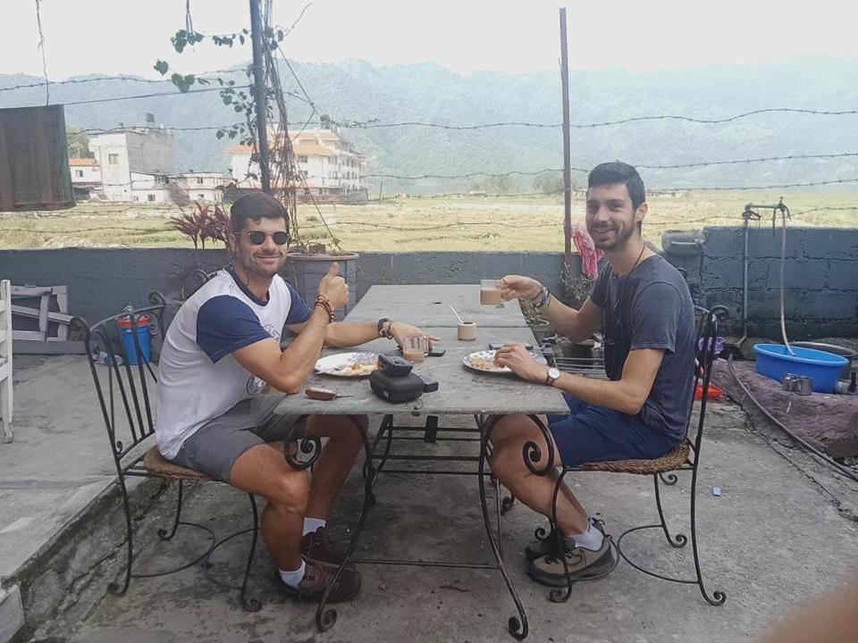 Tranquil Water Guest House Pokhara Extérieur photo