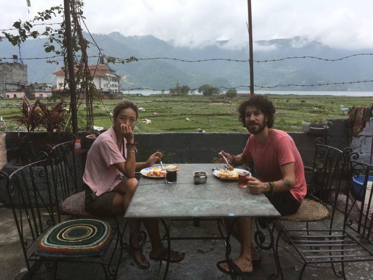 Tranquil Water Guest House Pokhara Extérieur photo
